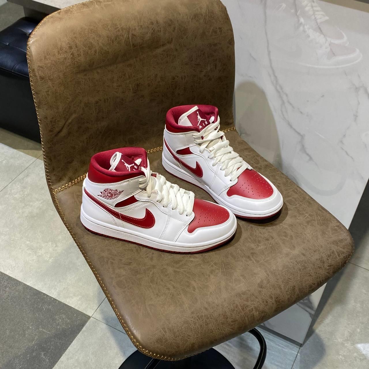 Giày thể thao, Balo thể thao, Nón thể thao, Thương hiệu giày nổi tiếng, Giày Adidas, Giày Nike, Balo Nike, Balo Adidas, Nón Nike, Nón Adidas