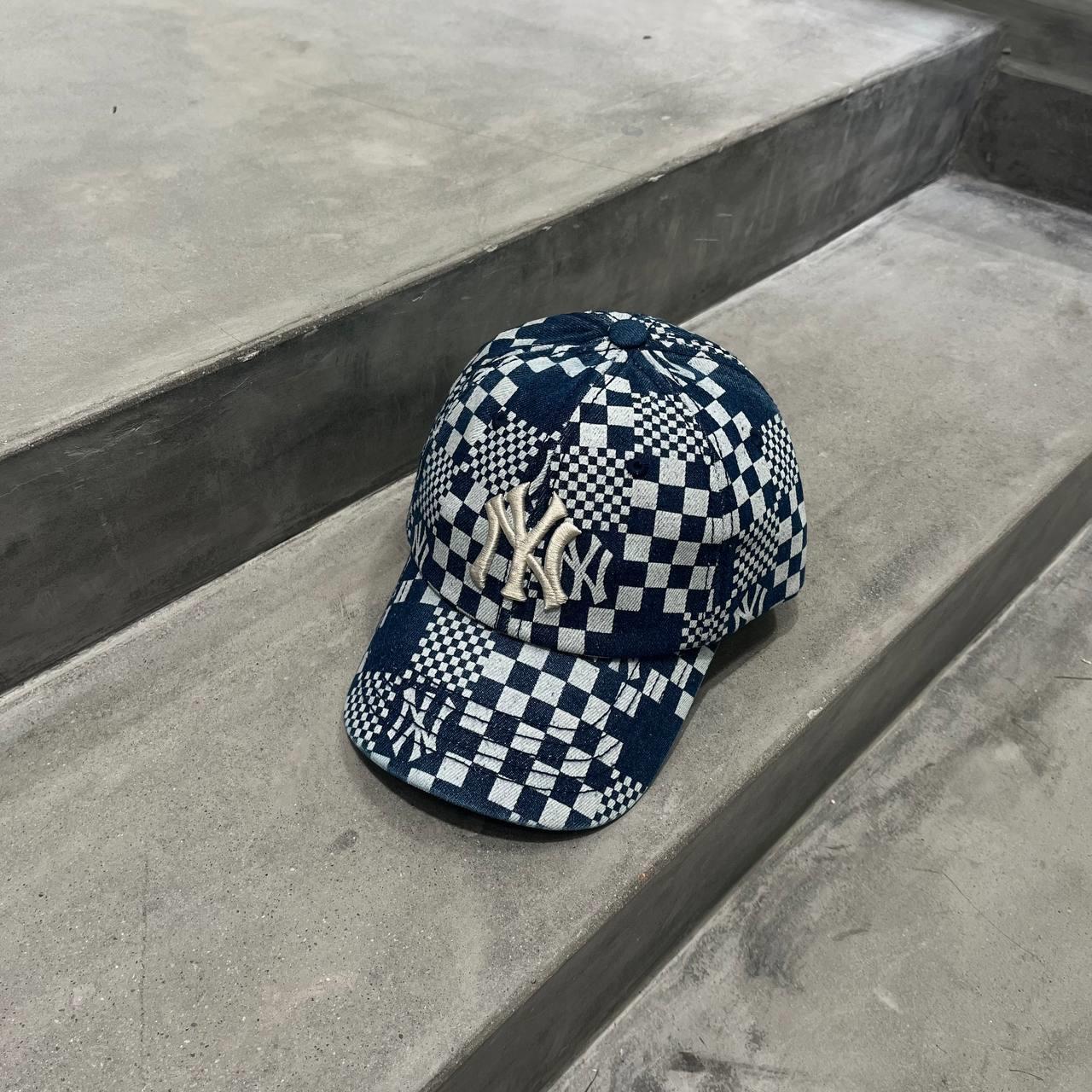 giày thể thao chính hãng, giày nike chính hãng, giày adidas chính hãng, giày newbalance chính hãng, giày converse chính hãng, giày puma chính hãng, giày vans chính hãng, giày asics chính hãng, giày everlast chính hãng, nước hoa chính hãng, ba lô, dép, dép quai ngang