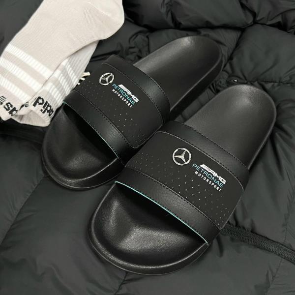 Claquette amg online