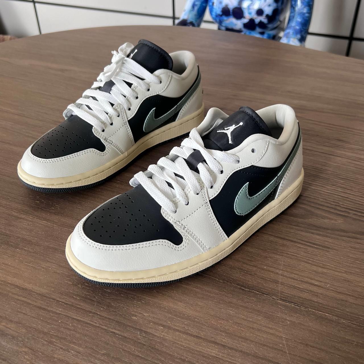 giày thể thao chính hãng, giày nike chính hãng, giày adidas chính hãng, giày newbalance chính hãng, giày converse chính hãng, giày puma chính hãng, giày vans chính hãng, giày asics chính hãng, giày everlast chính hãng, nước hoa chính hãng, ba lô, dép, dép quai ngang