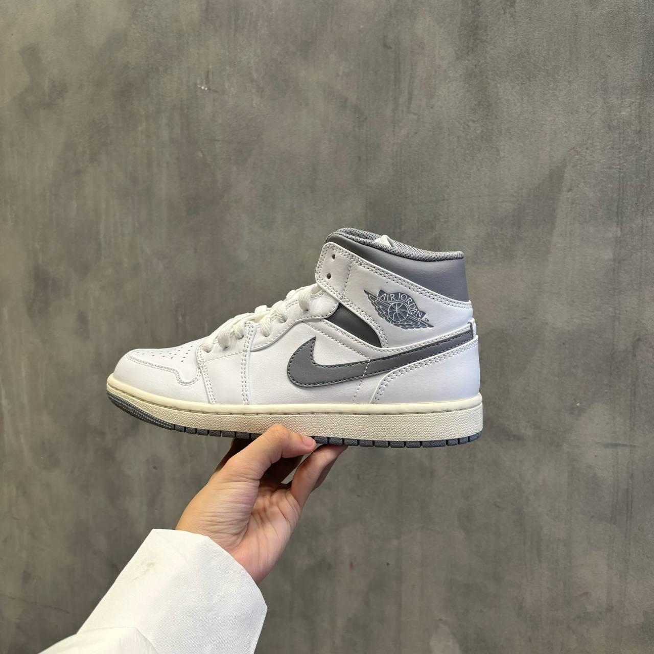 giày thể thao chính hãng, giày nike chính hãng, giày adidas chính hãng, giày newbalance chính hãng, giày converse chính hãng, giày puma chính hãng, giày vans chính hãng, giày asics chính hãng, giày everlast chính hãng, nước hoa chính hãng, ba lô, dép, dép quai ngang