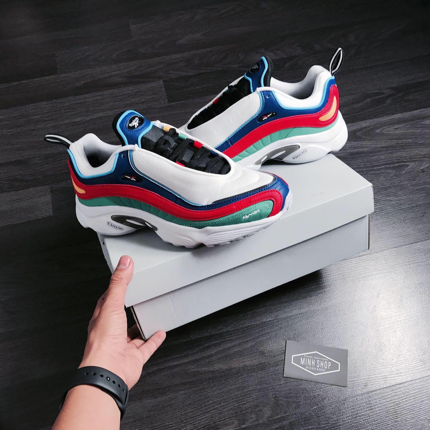 giày thể thao chính hãng, giày nike chính hãng, giày adidas chính hãng, giày newbalance chính hãng, giày converse chính hãng, giày puma chính hãng, giày vans chính hãng, giày asics chính hãng, giày everlast chính hãng, nước hoa chính hãng, ba lô, dép, dép quai ngang
