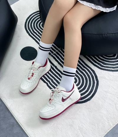 19317 - Giày Nike Air Force 1 Low Valentine's Day 2024