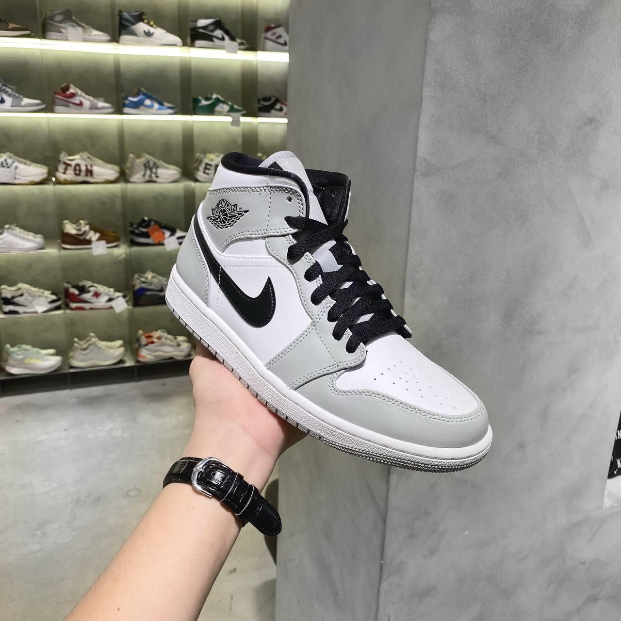 giày thể thao chính hãng, giày nike chính hãng, giày adidas chính hãng, giày newbalance chính hãng, giày converse chính hãng, giày puma chính hãng, giày vans chính hãng, giày asics chính hãng, giày everlast chính hãng, nước hoa chính hãng, ba lô, dép, dép quai ngang