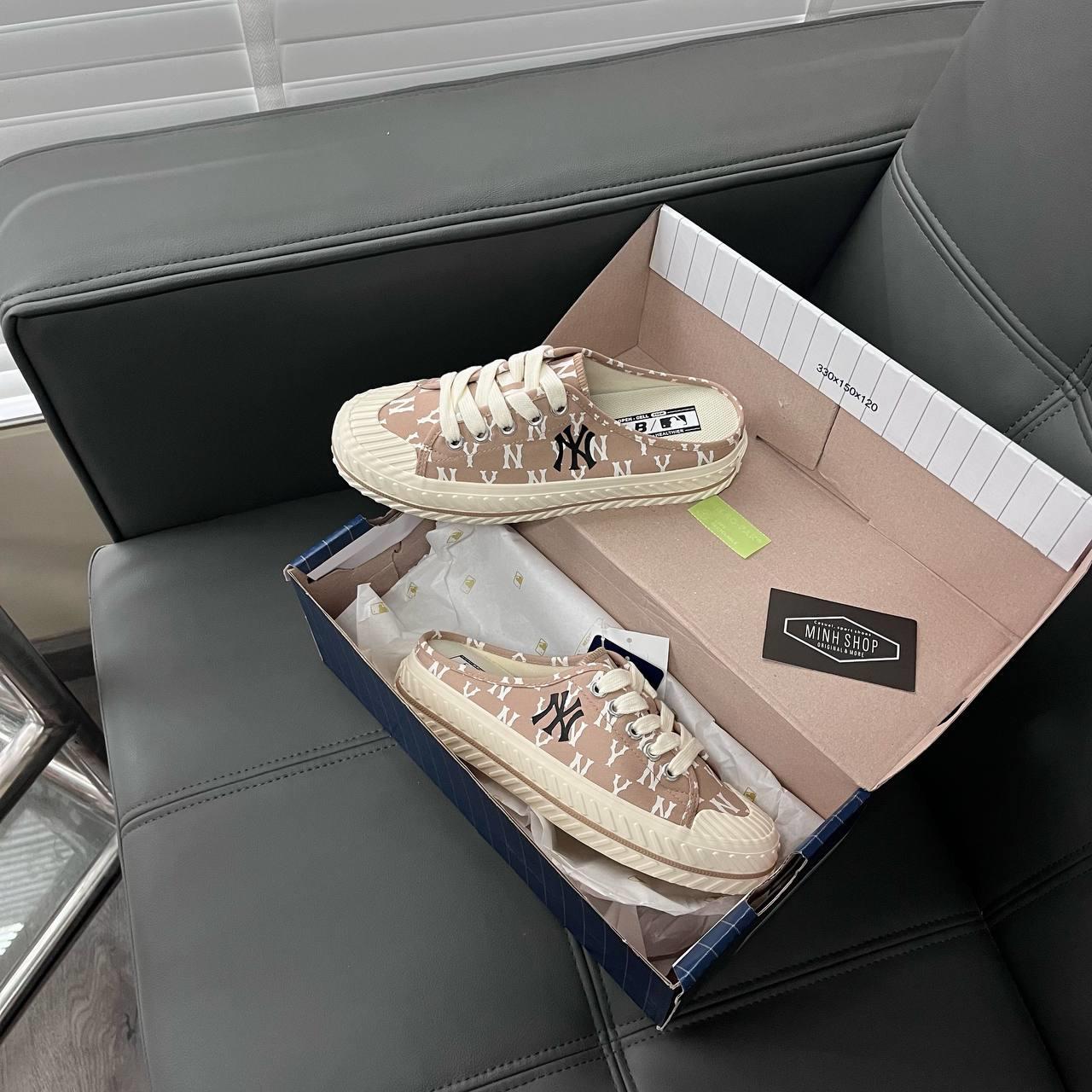 giày thể thao chính hãng, giày nike chính hãng, giày adidas chính hãng, giày newbalance chính hãng, giày converse chính hãng, giày puma chính hãng, giày vans chính hãng, giày asics chính hãng, giày everlast chính hãng, nước hoa chính hãng, ba lô, dép, dép quai ngang