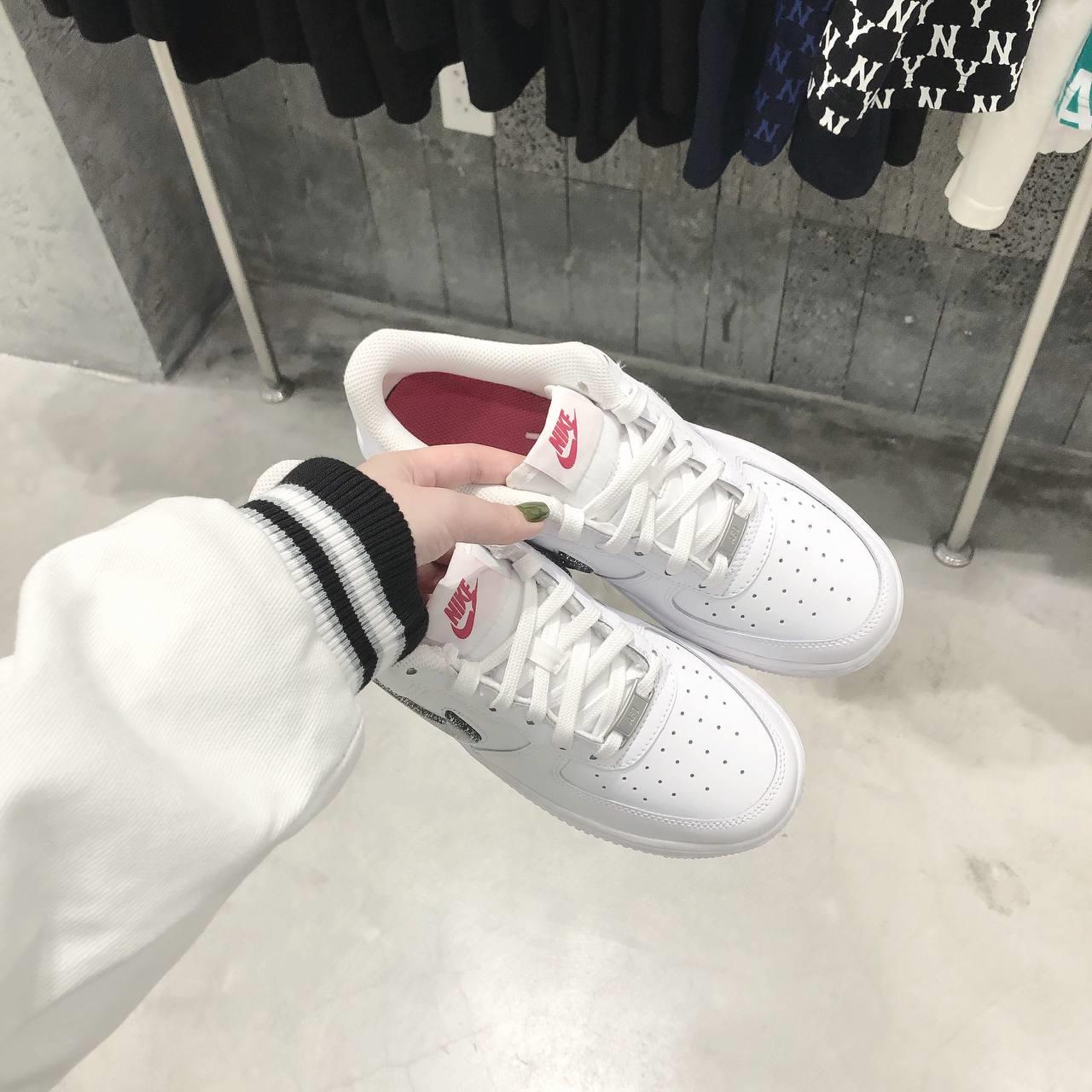 giày thể thao chính hãng, giày nike chính hãng, giày adidas chính hãng, giày newbalance chính hãng, giày converse chính hãng, giày puma chính hãng, giày vans chính hãng, giày asics chính hãng, giày everlast chính hãng, nước hoa chính hãng, ba lô, dép, dép quai ngang