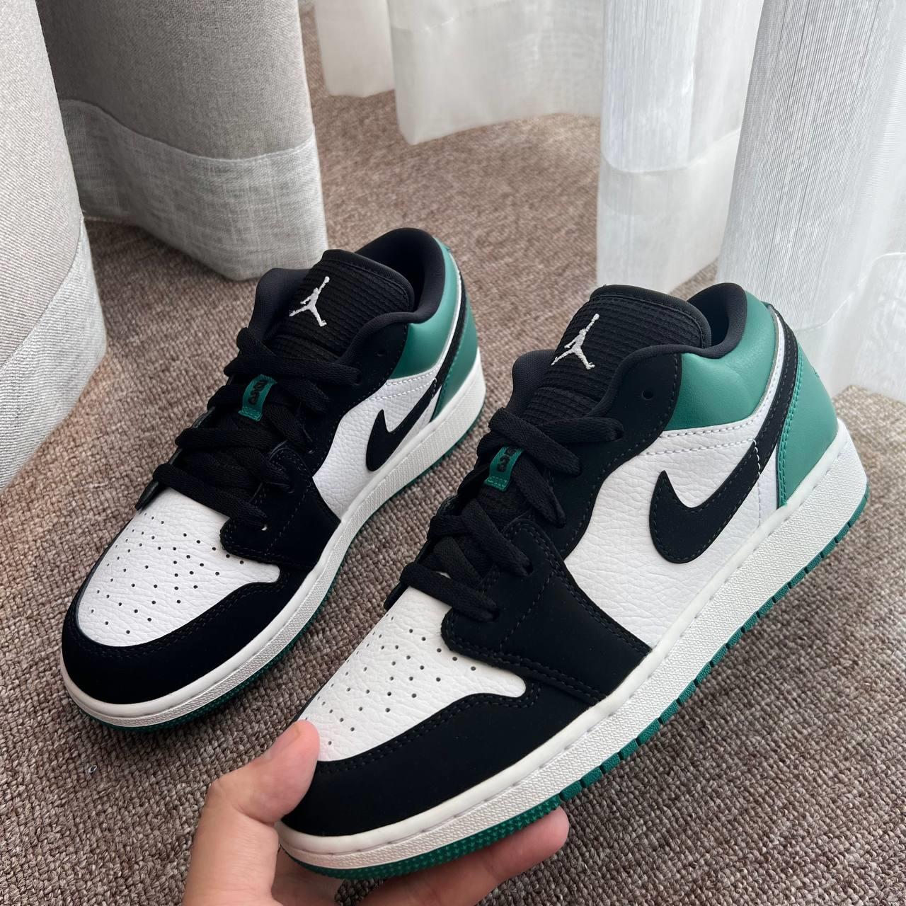 giày thể thao chính hãng, giày nike chính hãng, giày adidas chính hãng, giày newbalance chính hãng, giày converse chính hãng, giày puma chính hãng, giày vans chính hãng, giày asics chính hãng, giày everlast chính hãng, nước hoa chính hãng, ba lô, dép, dép quai ngang