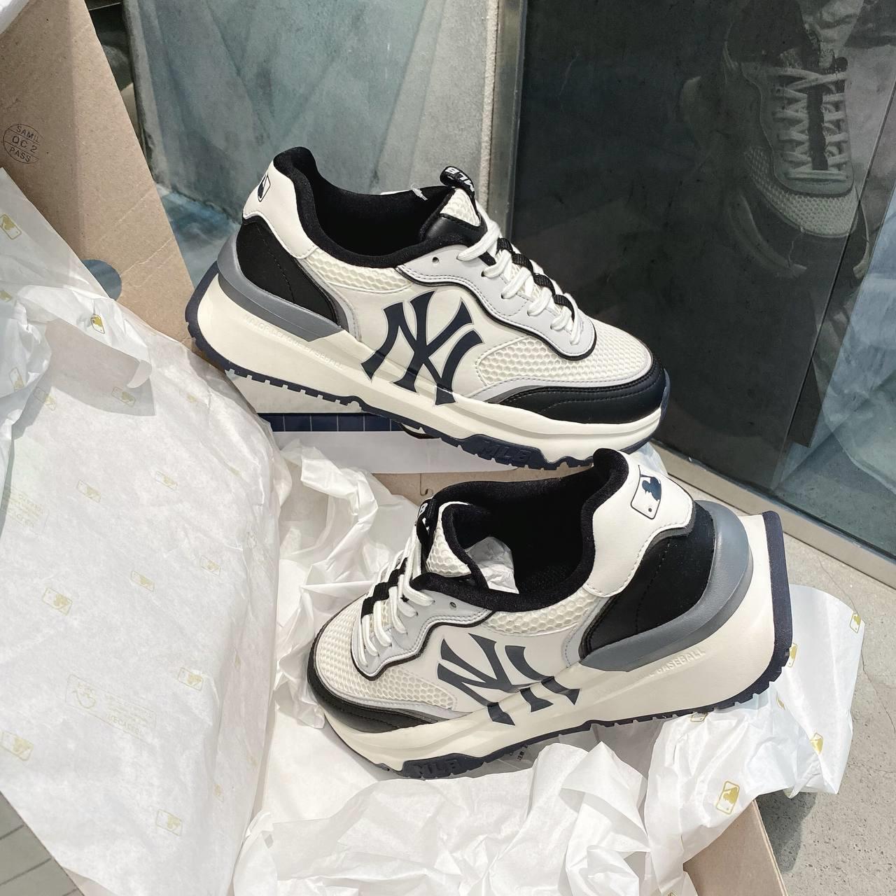 City Culture, hệ thống cửa hàng phân phối chuyên phân phối đồ thể thao, đồng hồ, nước hoa chính hãng, chính ngạch, xách tay từ US, UK, Korea, Japan.