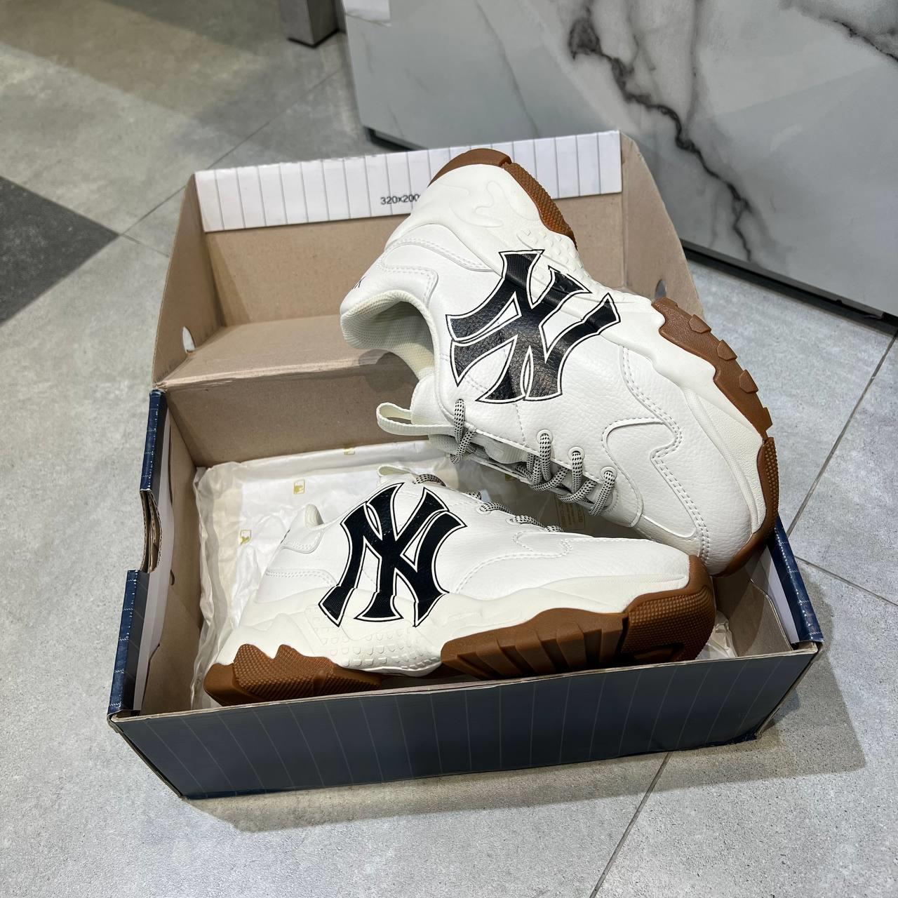 Giày thể thao, Balo thể thao, Nón thể thao, Thương hiệu giày nổi tiếng, Giày Adidas, Giày Nike, Balo Nike, Balo Adidas, Nón Nike, Nón Adidas