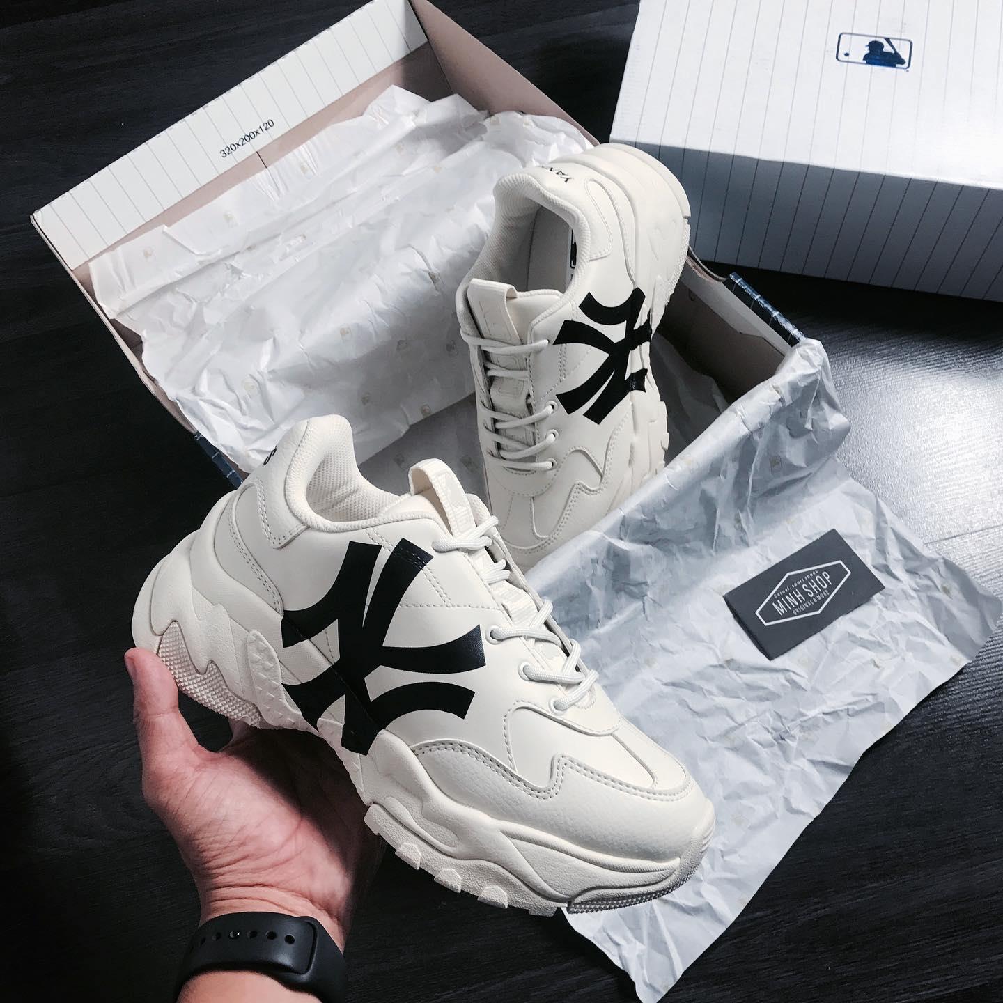 giày thể thao chính hãng, giày nike chính hãng, giày adidas chính hãng, giày newbalance chính hãng, giày converse chính hãng, giày puma chính hãng, giày vans chính hãng, giày asics chính hãng, giày everlast chính hãng, nước hoa chính hãng, ba lô, dép, dép quai ngang