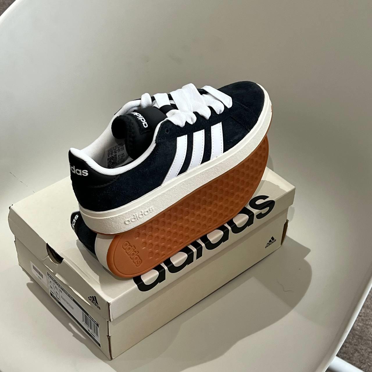 giày thể thao chính hãng, giày nike chính hãng, giày adidas chính hãng, giày newbalance chính hãng, giày converse chính hãng, giày puma chính hãng, giày vans chính hãng, giày asics chính hãng, giày everlast chính hãng, nước hoa chính hãng, ba lô, dép, dép quai ngang