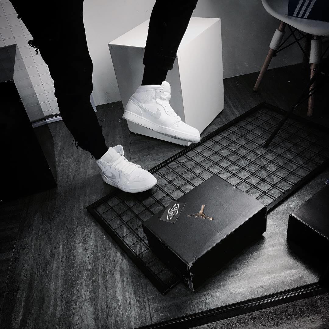 giày thể thao chính hãng, giày nike chính hãng, giày adidas chính hãng, giày newbalance chính hãng, giày converse chính hãng, giày puma chính hãng, giày vans chính hãng, giày asics chính hãng, giày everlast chính hãng, nước hoa chính hãng, ba lô, dép, dép quai ngang