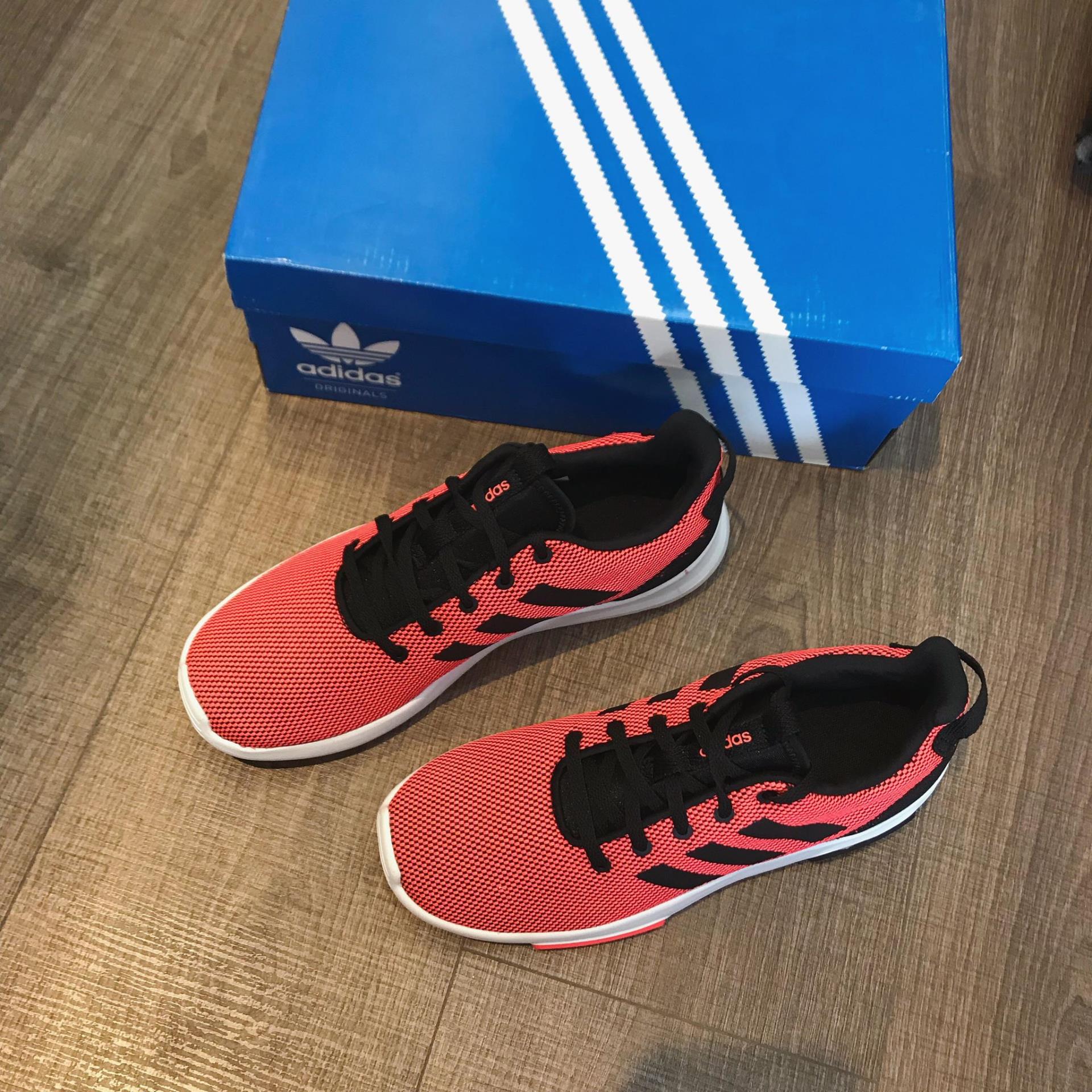 giày thể thao chính hãng, giày nike chính hãng, giày adidas chính hãng, giày newbalance chính hãng, giày converse chính hãng, giày puma chính hãng, giày vans chính hãng, giày asics chính hãng, giày everlast chính hãng, nước hoa chính hãng, ba lô, dép, dép quai ngang