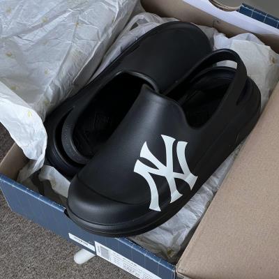 Dép MLB Chunky Bouncer New York Yankees ''Black'' [3ASDCBC33 50BKS]