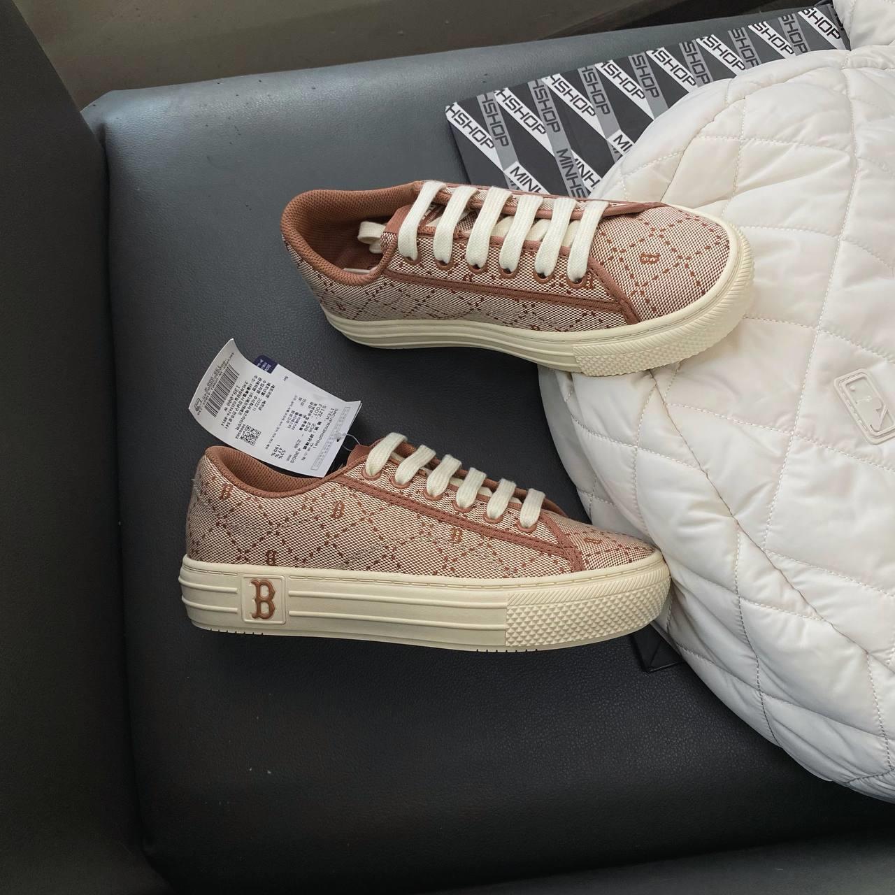 giày thể thao chính hãng, giày nike chính hãng, giày adidas chính hãng, giày newbalance chính hãng, giày converse chính hãng, giày puma chính hãng, giày vans chính hãng, giày asics chính hãng, giày everlast chính hãng, nước hoa chính hãng, ba lô, dép, dép quai ngang