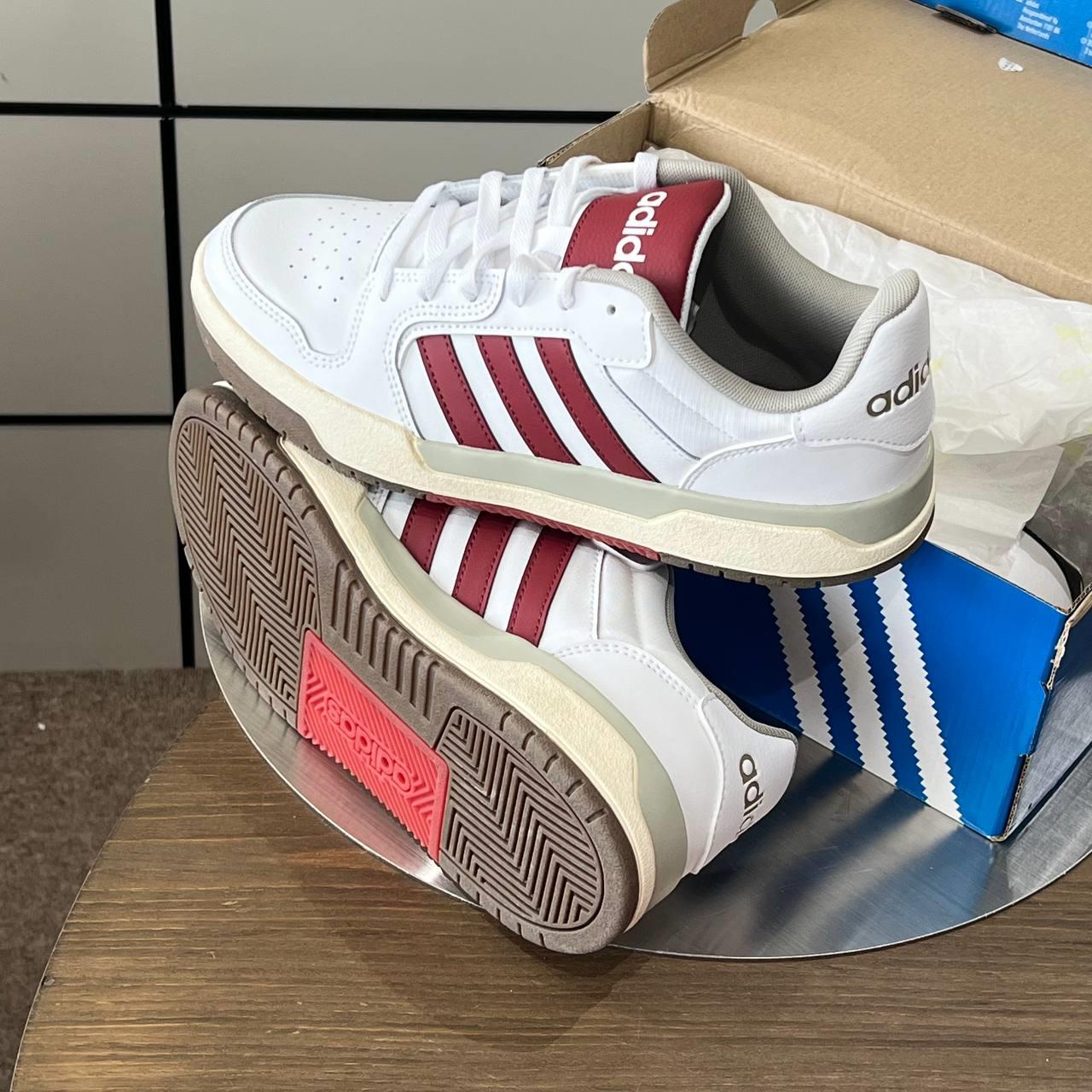 giày thể thao chính hãng, giày nike chính hãng, giày adidas chính hãng, giày newbalance chính hãng, giày converse chính hãng, giày puma chính hãng, giày vans chính hãng, giày asics chính hãng, giày everlast chính hãng, nước hoa chính hãng, ba lô, dép, dép quai ngang