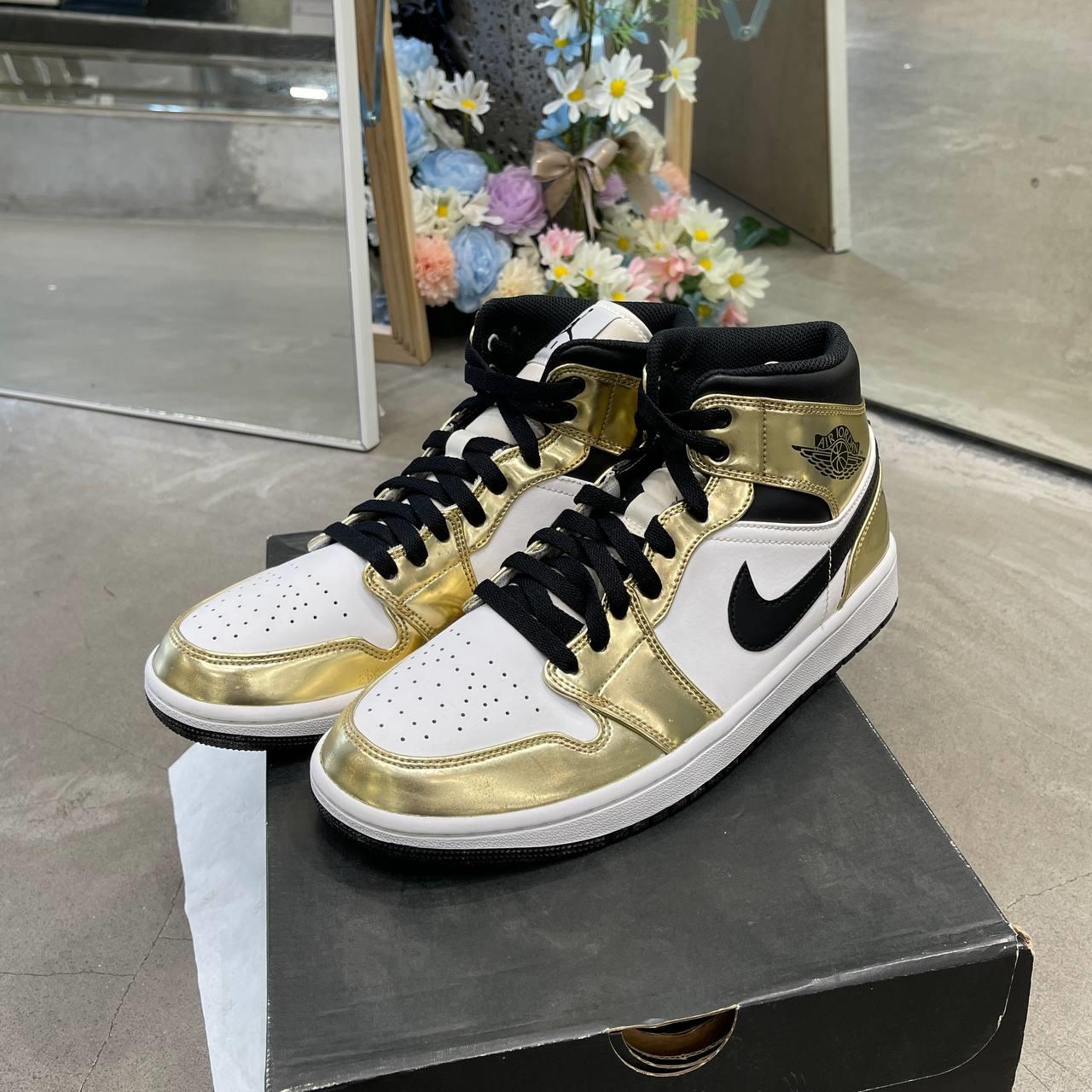 giày thể thao chính hãng, giày nike chính hãng, giày adidas chính hãng, giày newbalance chính hãng, giày converse chính hãng, giày puma chính hãng, giày vans chính hãng, giày asics chính hãng, giày everlast chính hãng, nước hoa chính hãng, ba lô, dép, dép quai ngang