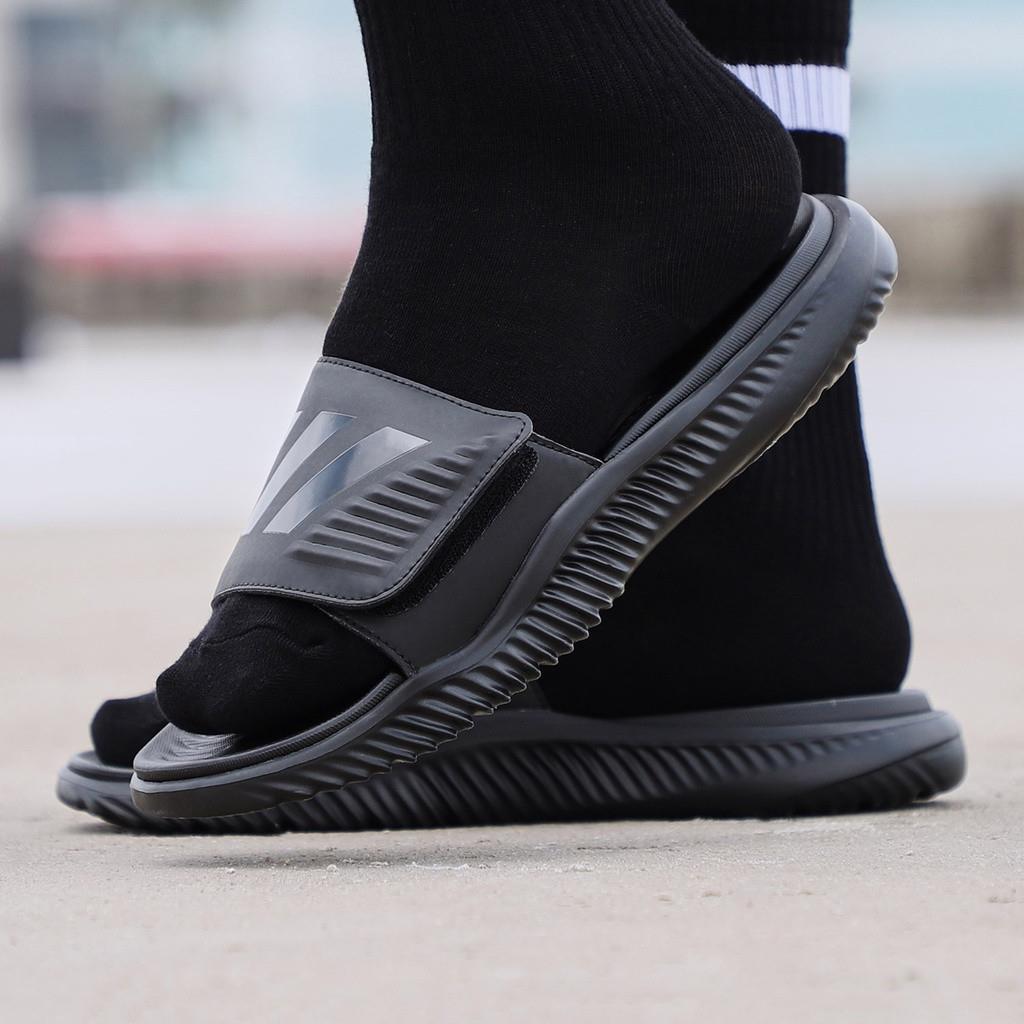 Giày thể thao, Balo thể thao, Nón thể thao, Thương hiệu giày nổi tiếng, Giày Adidas, Giày Nike, Balo Nike, Balo Adidas, Nón Nike, Nón Adidas