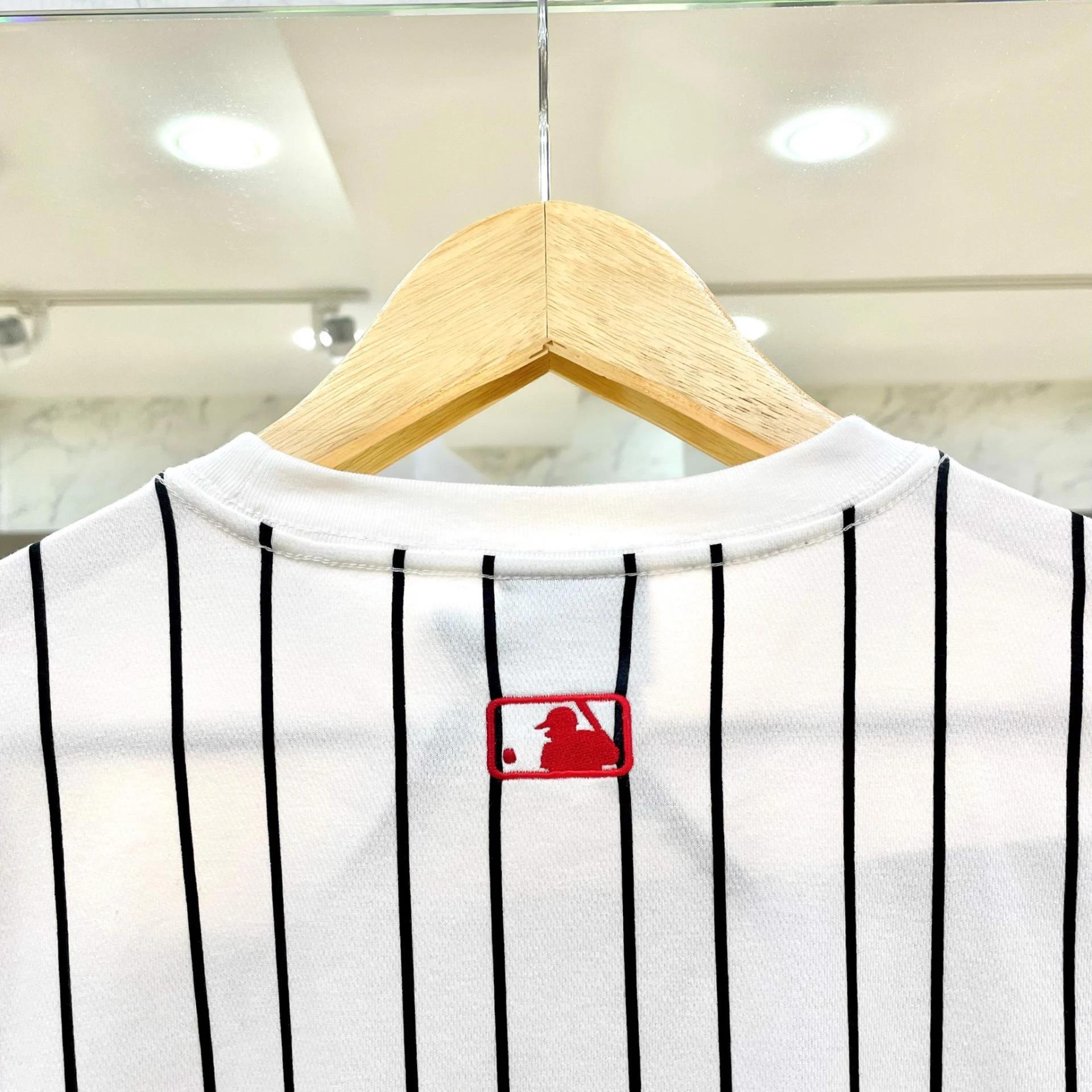 Giày thể thao, Balo thể thao, Nón thể thao, Thương hiệu giày nổi tiếng, Giày Adidas, Giày Nike, Balo Nike, Balo Adidas, Nón Nike, Nón Adidas