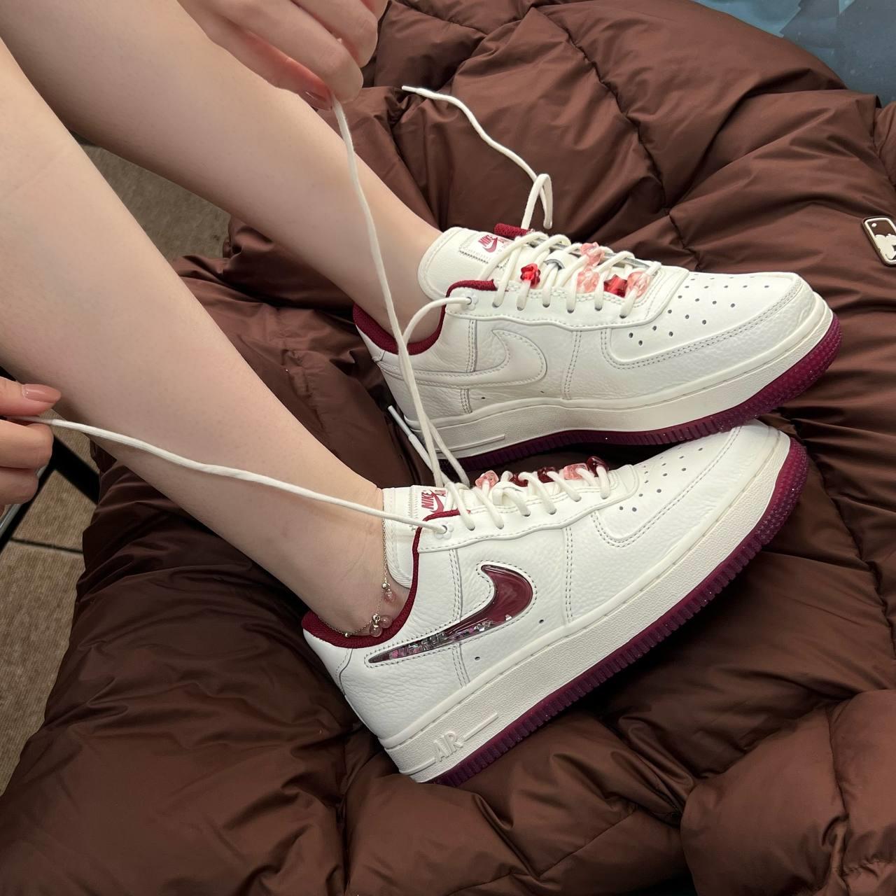 giày thể thao chính hãng, giày nike chính hãng, giày adidas chính hãng, giày newbalance chính hãng, giày converse chính hãng, giày puma chính hãng, giày vans chính hãng, giày asics chính hãng, giày everlast chính hãng, nước hoa chính hãng, ba lô, dép, dép quai ngang