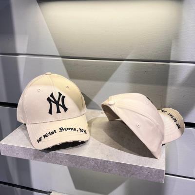 19002 - Nón MLB Gothic Address Structure New York Yankees Begie