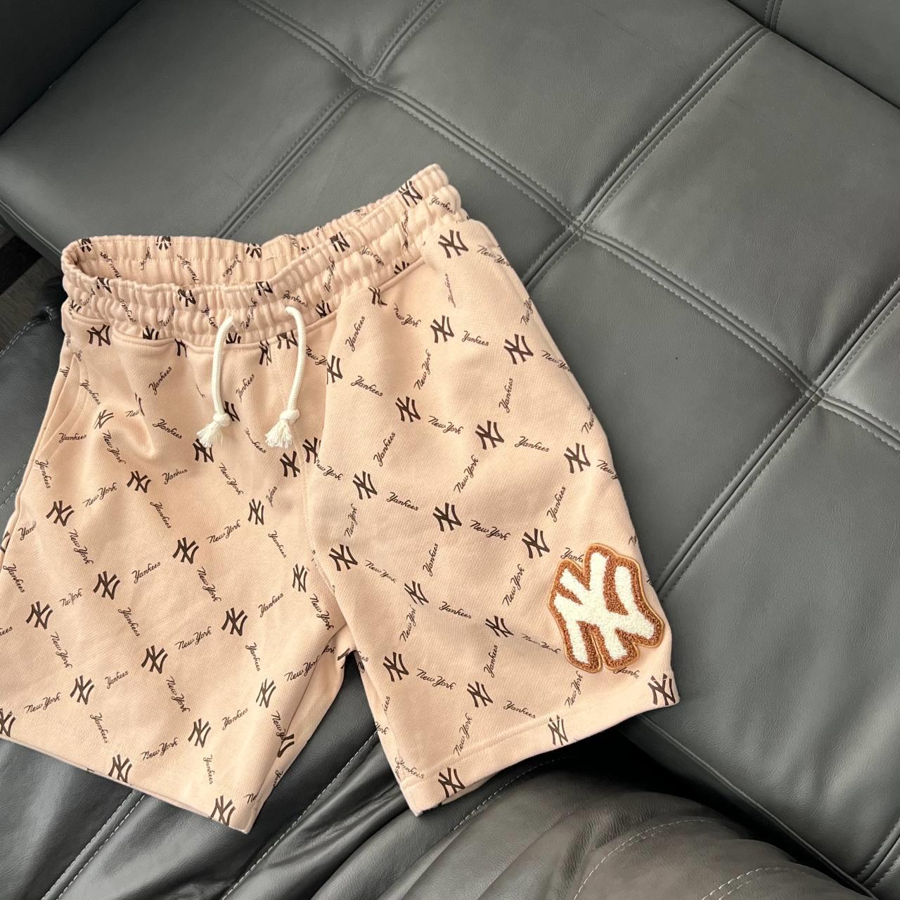 giày thể thao chính hãng, giày nike chính hãng, giày adidas chính hãng, giày newbalance chính hãng, giày converse chính hãng, giày puma chính hãng, giày vans chính hãng, giày asics chính hãng, giày everlast chính hãng, nước hoa chính hãng, ba lô, dép, dép quai ngang