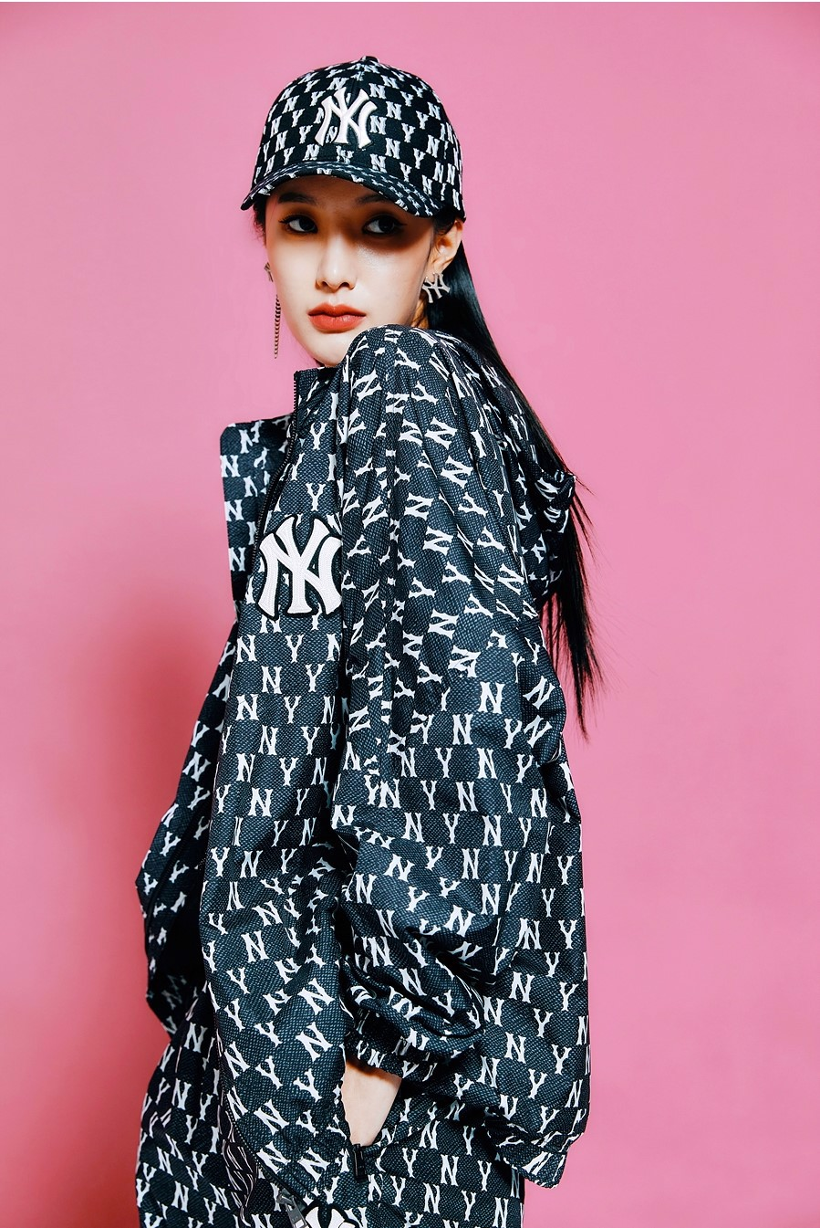 giày thể thao chính hãng, giày nike chính hãng, giày adidas chính hãng, giày newbalance chính hãng, giày converse chính hãng, giày puma chính hãng, giày vans chính hãng, giày asics chính hãng, giày everlast chính hãng, nước hoa chính hãng, ba lô, dép, dép quai ngang