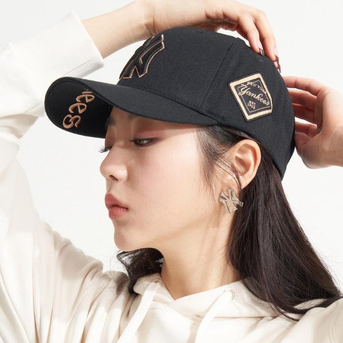 Giày thể thao, Balo thể thao, Nón thể thao, Thương hiệu giày nổi tiếng, Giày Adidas, Giày Nike, Balo Nike, Balo Adidas, Nón Nike, Nón Adidas