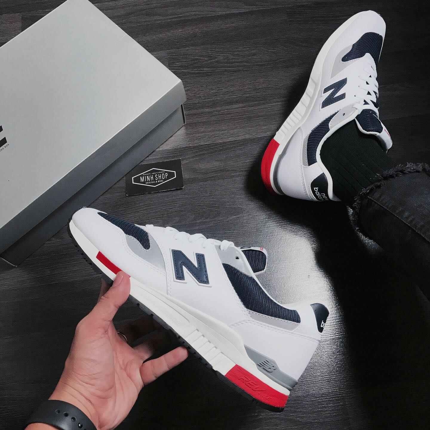 giày thể thao chính hãng, giày nike chính hãng, giày adidas chính hãng, giày newbalance chính hãng, giày converse chính hãng, giày puma chính hãng, giày vans chính hãng, giày asics chính hãng, giày everlast chính hãng, nước hoa chính hãng, ba lô, dép, dép quai ngang