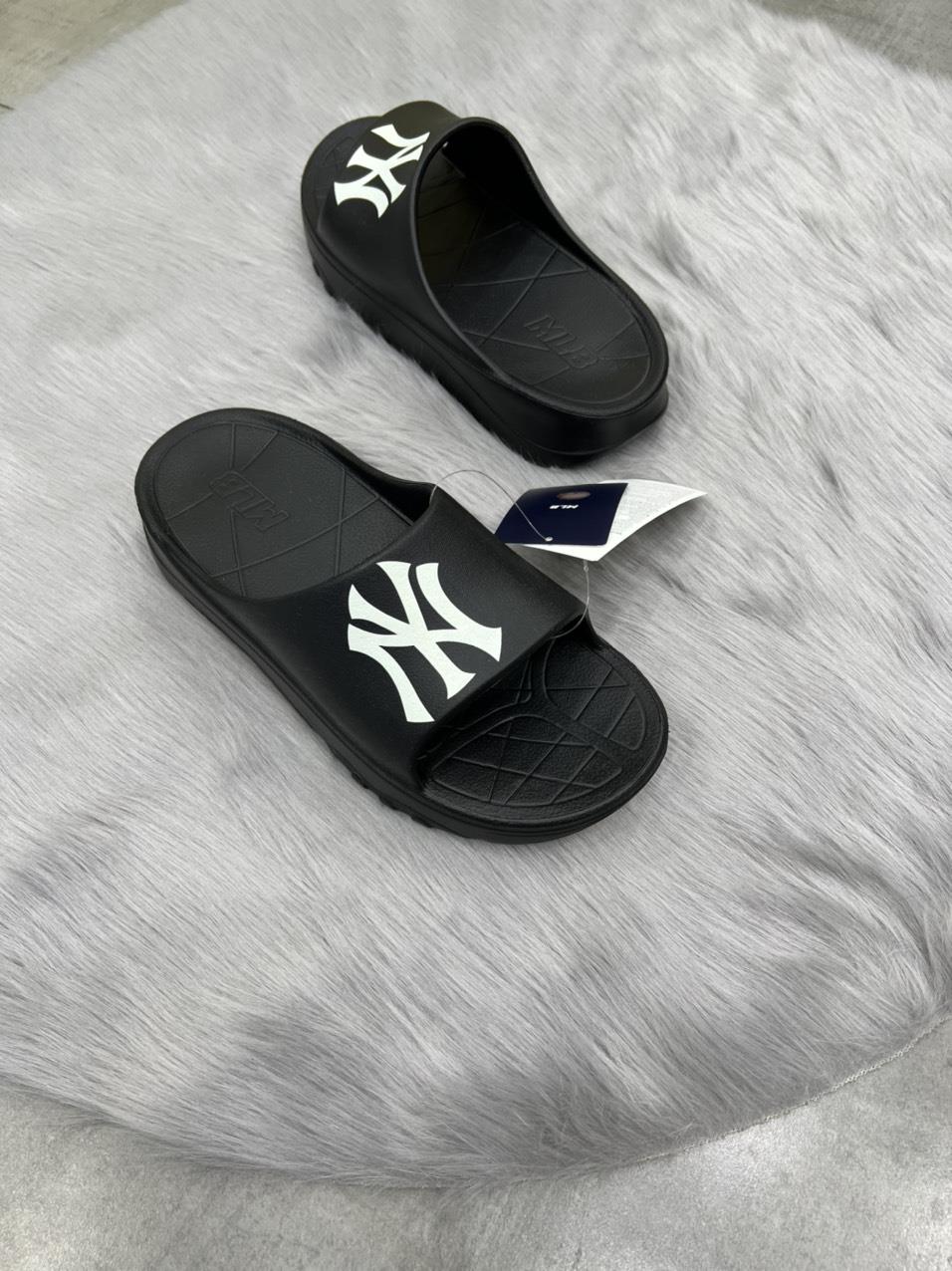 Giày thể thao, Balo thể thao, Nón thể thao, Thương hiệu giày nổi tiếng, Giày Adidas, Giày Nike, Balo Nike, Balo Adidas, Nón Nike, Nón Adidas