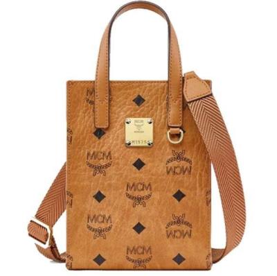 Túi MCM Klassik Mini Visetos Aren Tote Cognac [CSKC02 CO001]