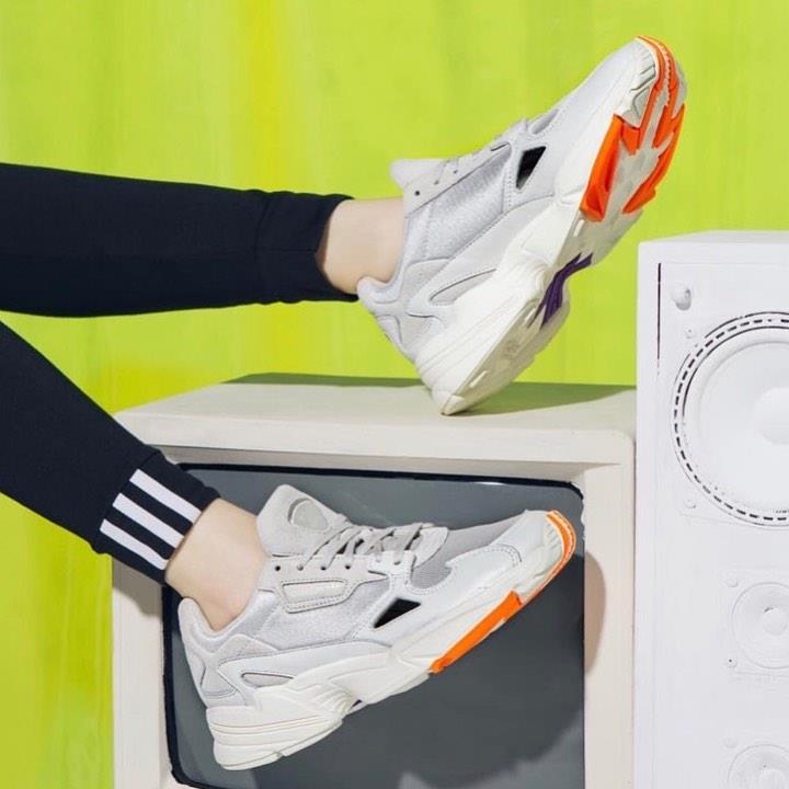 giày thể thao chính hãng, giày nike chính hãng, giày adidas chính hãng, giày newbalance chính hãng, giày converse chính hãng, giày puma chính hãng, giày vans chính hãng, giày asics chính hãng, giày everlast chính hãng, nước hoa chính hãng, ba lô, dép, dép quai ngang