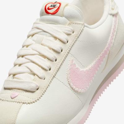 Giày Nike Cortez WMNS Valentine’s Day "White Light Pink" [HV6012 161]