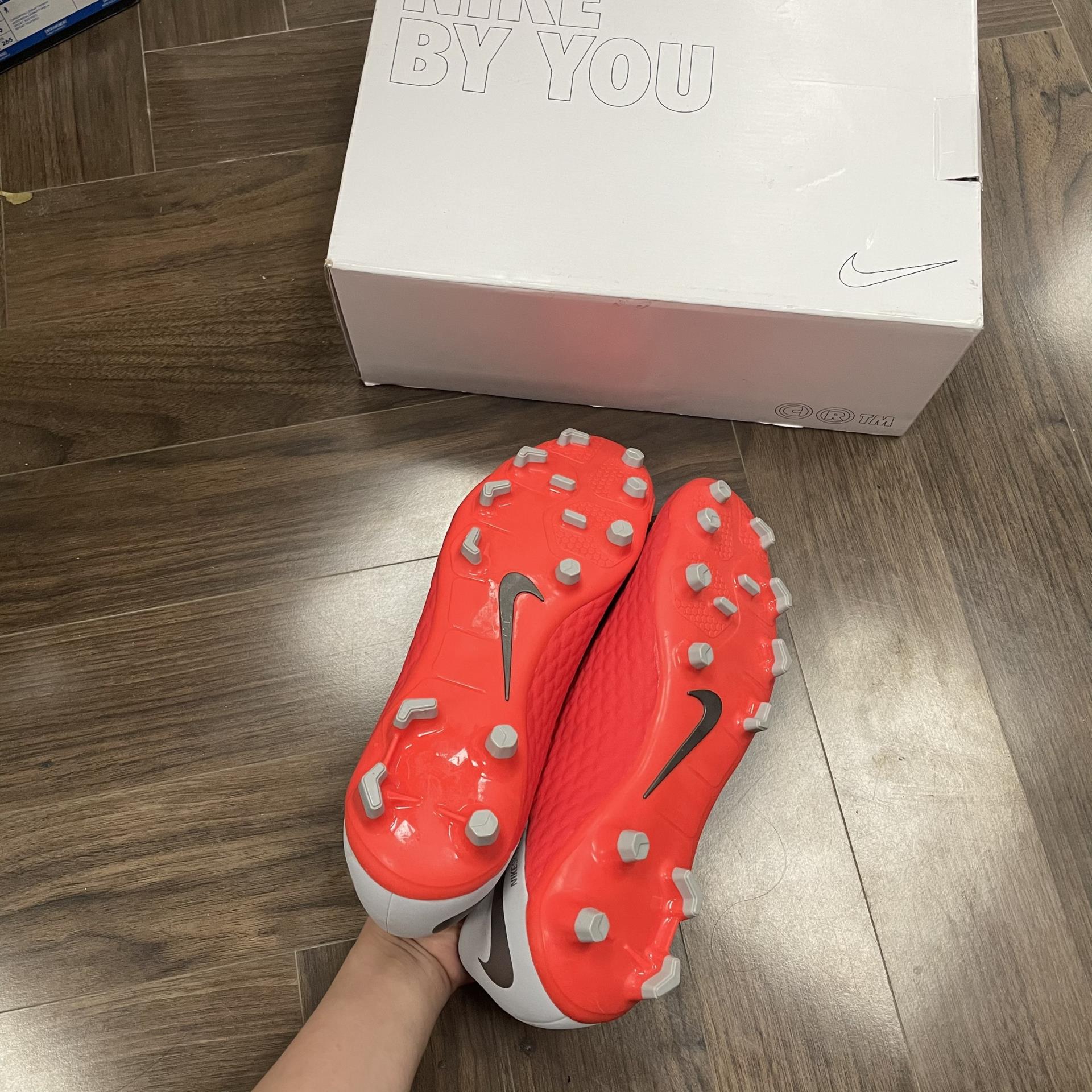 giày thể thao chính hãng, giày nike chính hãng, giày adidas chính hãng, giày newbalance chính hãng, giày converse chính hãng, giày puma chính hãng, giày vans chính hãng, giày asics chính hãng, giày everlast chính hãng, nước hoa chính hãng, ba lô, dép, dép quai ngang