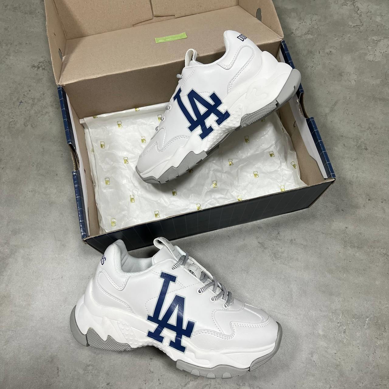 Giày thể thao, Balo thể thao, Nón thể thao, Thương hiệu giày nổi tiếng, Giày Adidas, Giày Nike, Balo Nike, Balo Adidas, Nón Nike, Nón Adidas