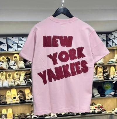 Áo Thun New Era New York Burgundy 'Big Logo Pink' [15558699]