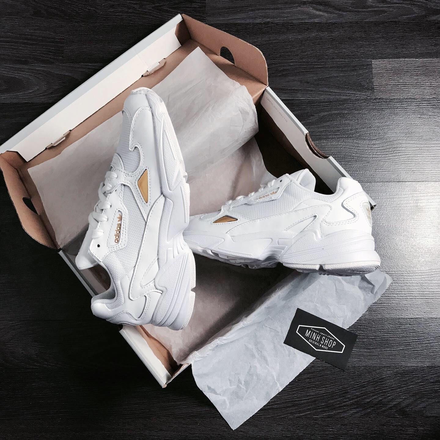 giày thể thao chính hãng, giày nike chính hãng, giày adidas chính hãng, giày newbalance chính hãng, giày converse chính hãng, giày puma chính hãng, giày vans chính hãng, giày asics chính hãng, giày everlast chính hãng, nước hoa chính hãng, ba lô, dép, dép quai ngang