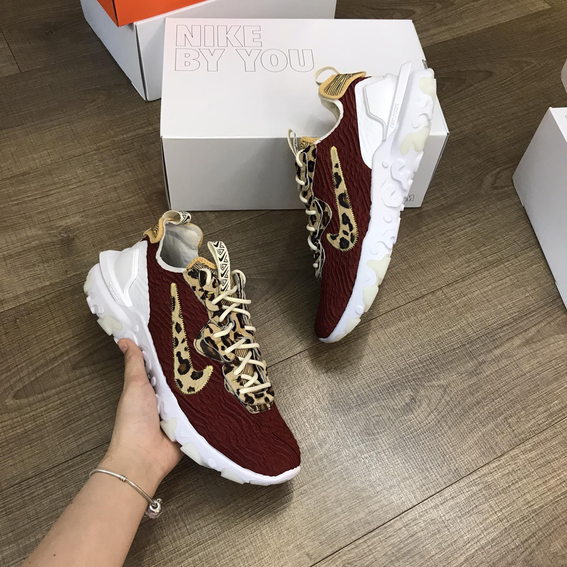 giày thể thao chính hãng, giày nike chính hãng, giày adidas chính hãng, giày newbalance chính hãng, giày converse chính hãng, giày puma chính hãng, giày vans chính hãng, giày asics chính hãng, giày everlast chính hãng, nước hoa chính hãng, ba lô, dép, dép quai ngang