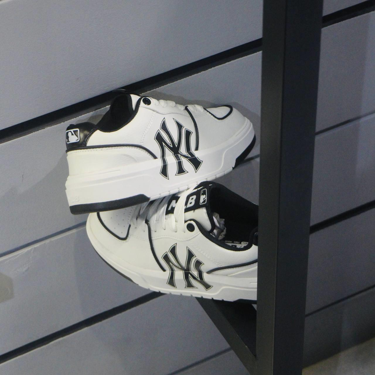 Giày thể thao, Balo thể thao, Nón thể thao, Thương hiệu giày nổi tiếng, Giày Adidas, Giày Nike, Balo Nike, Balo Adidas, Nón Nike, Nón Adidas