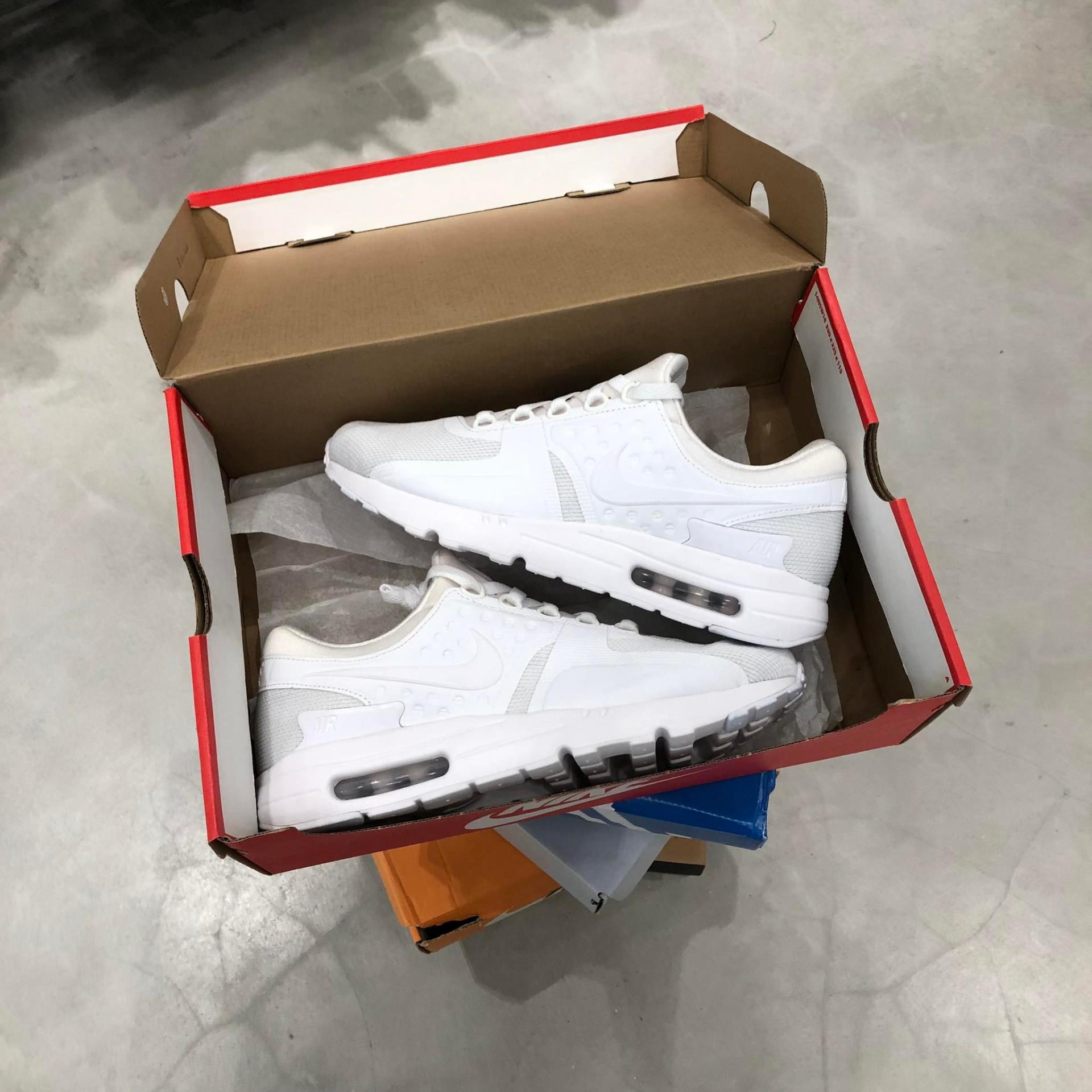 giày thể thao chính hãng, giày nike chính hãng, giày adidas chính hãng, giày newbalance chính hãng, giày converse chính hãng, giày puma chính hãng, giày vans chính hãng, giày asics chính hãng, giày everlast chính hãng, nước hoa chính hãng, ba lô, dép, dép quai ngang