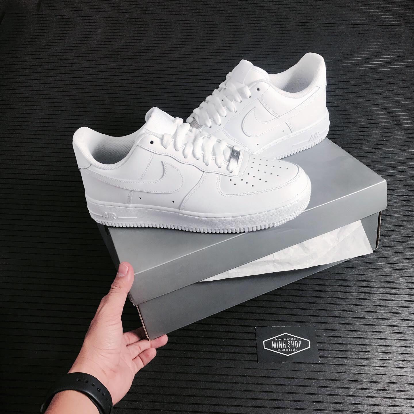 giày thể thao chính hãng, giày nike chính hãng, giày adidas chính hãng, giày newbalance chính hãng, giày converse chính hãng, giày puma chính hãng, giày vans chính hãng, giày asics chính hãng, giày everlast chính hãng, nước hoa chính hãng, ba lô, dép, dép quai ngang