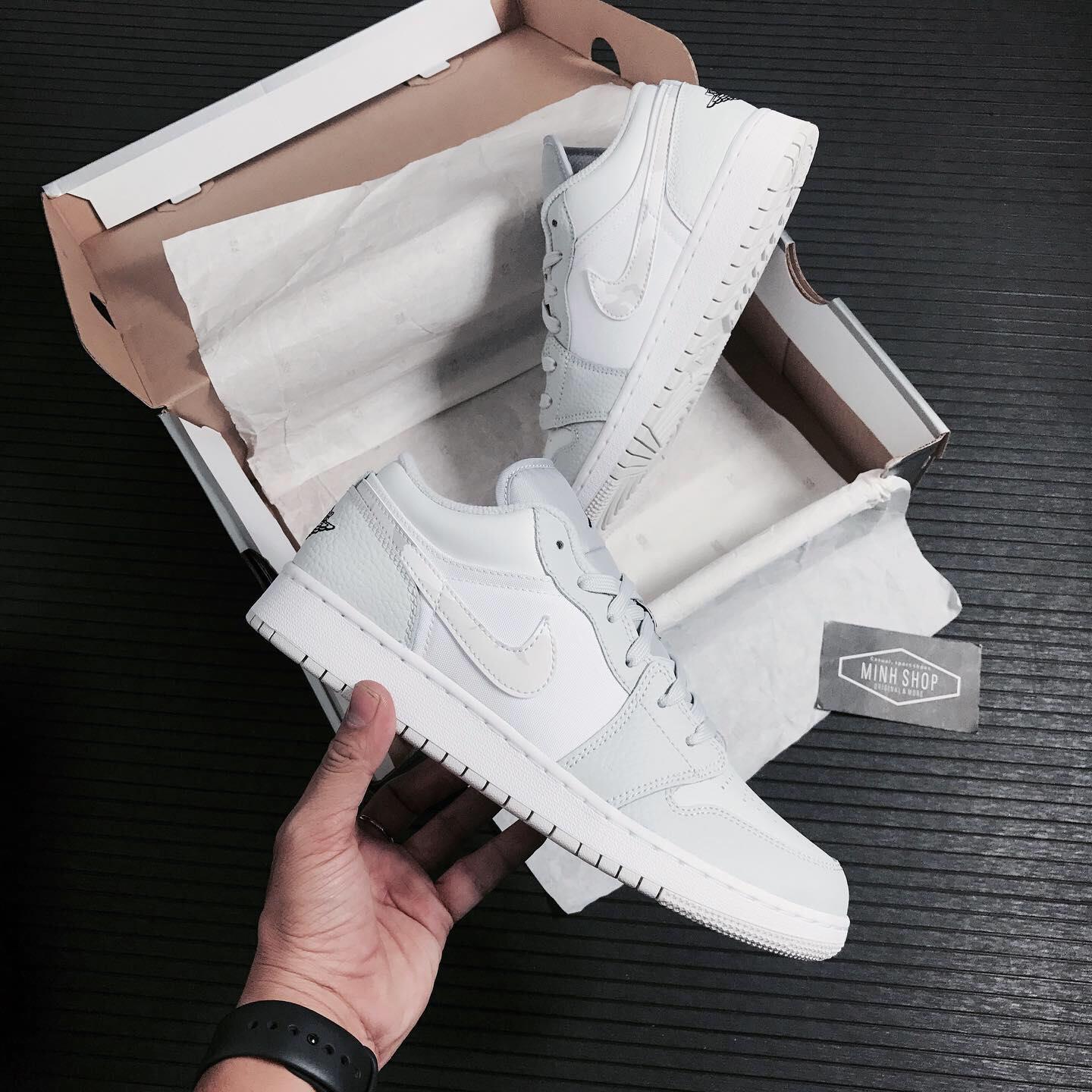 giày thể thao chính hãng, giày nike chính hãng, giày adidas chính hãng, giày newbalance chính hãng, giày converse chính hãng, giày puma chính hãng, giày vans chính hãng, giày asics chính hãng, giày everlast chính hãng, nước hoa chính hãng, ba lô, dép, dép quai ngang