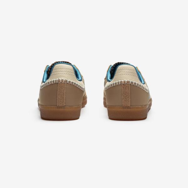 giày thể thao chính hãng, giày nike chính hãng, giày adidas chính hãng, giày newbalance chính hãng, giày converse chính hãng, giày puma chính hãng, giày vans chính hãng, giày asics chính hãng, giày everlast chính hãng, nước hoa chính hãng, ba lô, dép, dép quai ngang