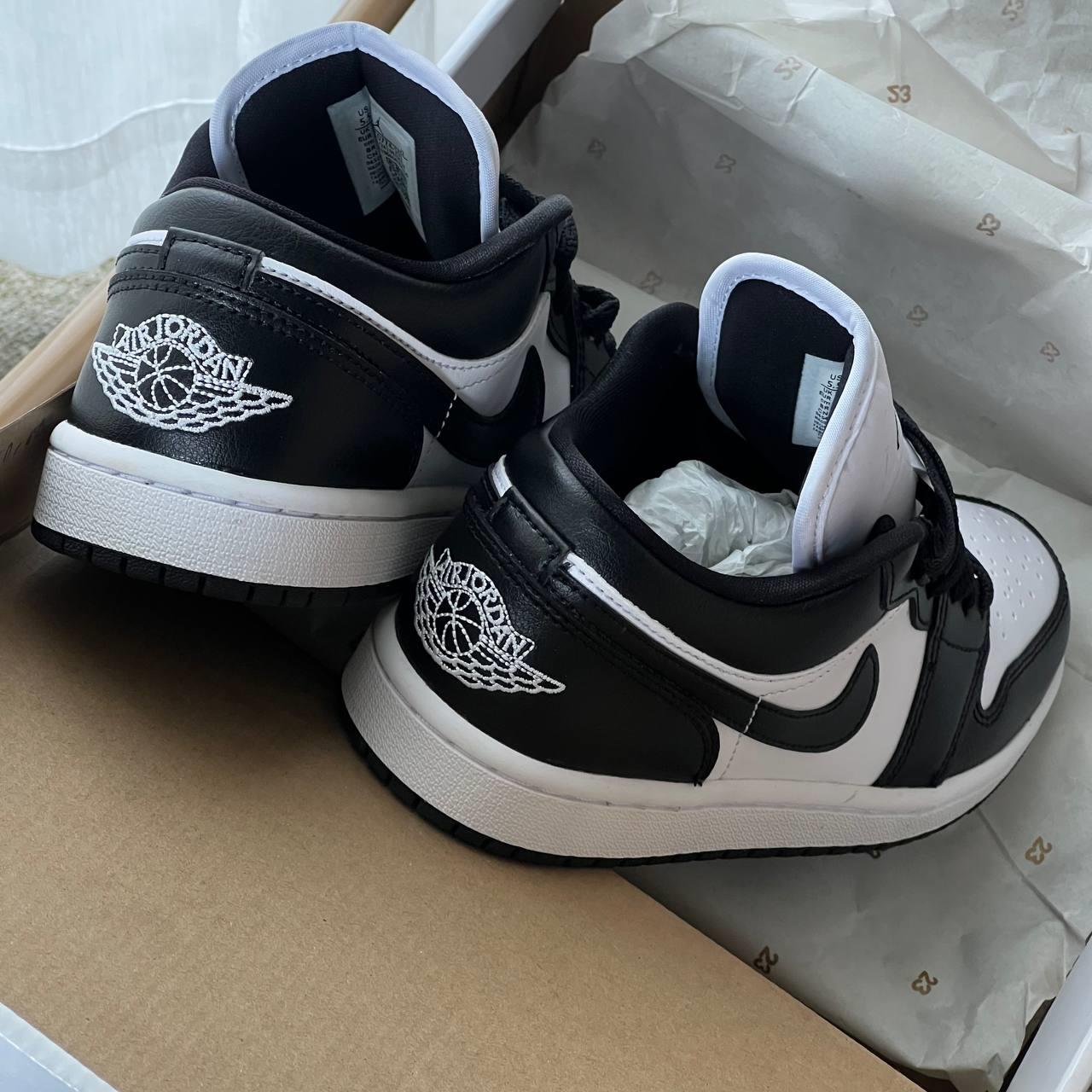 giày thể thao chính hãng, giày nike chính hãng, giày adidas chính hãng, giày newbalance chính hãng, giày converse chính hãng, giày puma chính hãng, giày vans chính hãng, giày asics chính hãng, giày everlast chính hãng, nước hoa chính hãng, ba lô, dép, dép quai ngang