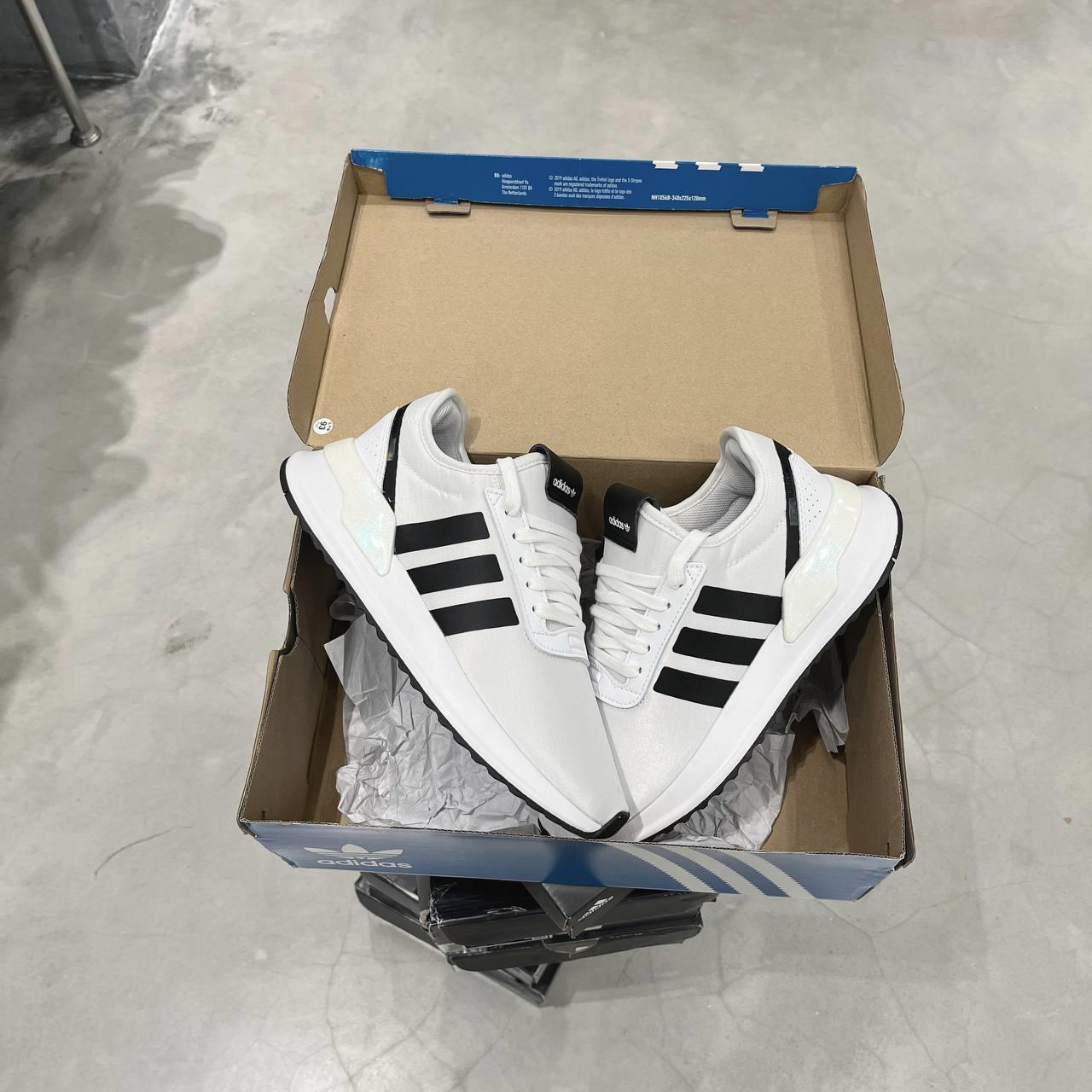 giày thể thao chính hãng, giày nike chính hãng, giày adidas chính hãng, giày newbalance chính hãng, giày converse chính hãng, giày puma chính hãng, giày vans chính hãng, giày asics chính hãng, giày everlast chính hãng, nước hoa chính hãng, ba lô, dép, dép quai ngang