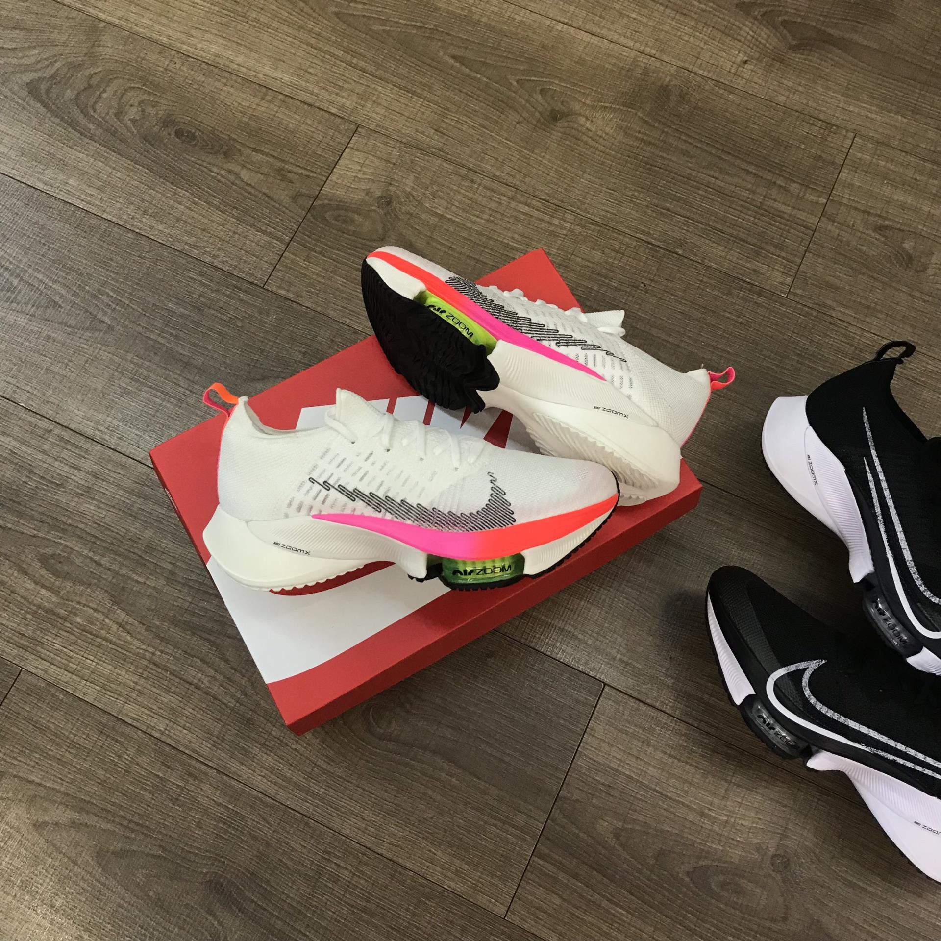 giày thể thao chính hãng, giày nike chính hãng, giày adidas chính hãng, giày newbalance chính hãng, giày converse chính hãng, giày puma chính hãng, giày vans chính hãng, giày asics chính hãng, giày everlast chính hãng, nước hoa chính hãng, ba lô, dép, dép quai ngang