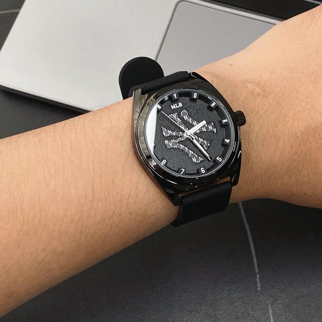 City Culture, hệ thống cửa hàng phân phối chuyên phân phối đồ thể thao, đồng hồ, nước hoa chính hãng, chính ngạch, xách tay từ US, UK, Korea, Japan.