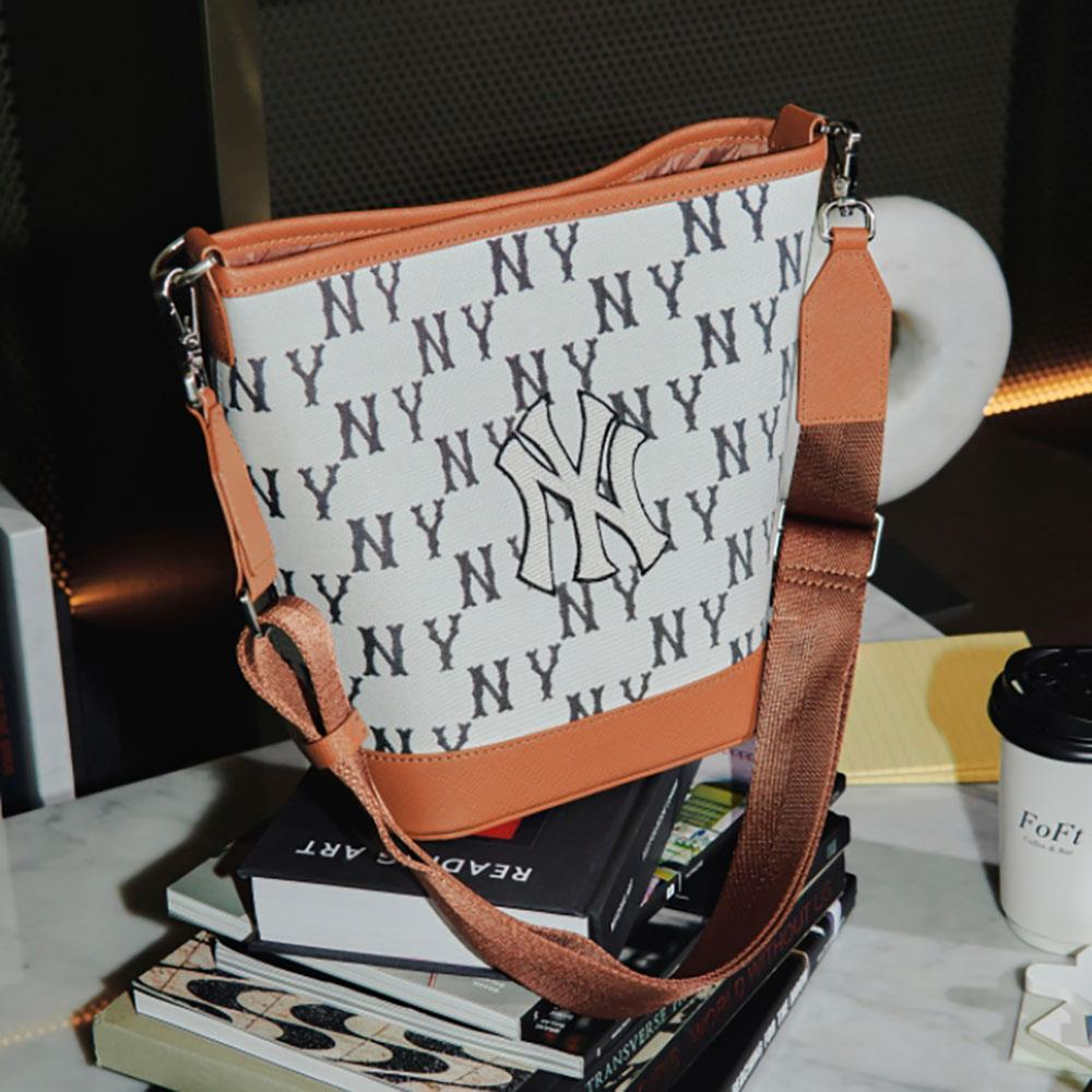 Minhshop.vn - Túi MLB Big Classic Monogram Jacquard New