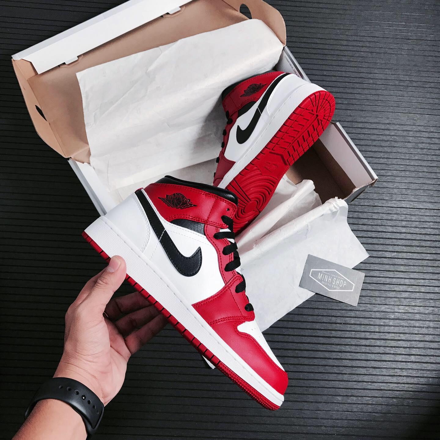 giày thể thao chính hãng, giày nike chính hãng, giày adidas chính hãng, giày newbalance chính hãng, giày converse chính hãng, giày puma chính hãng, giày vans chính hãng, giày asics chính hãng, giày everlast chính hãng, nước hoa chính hãng, ba lô, dép, dép quai ngang