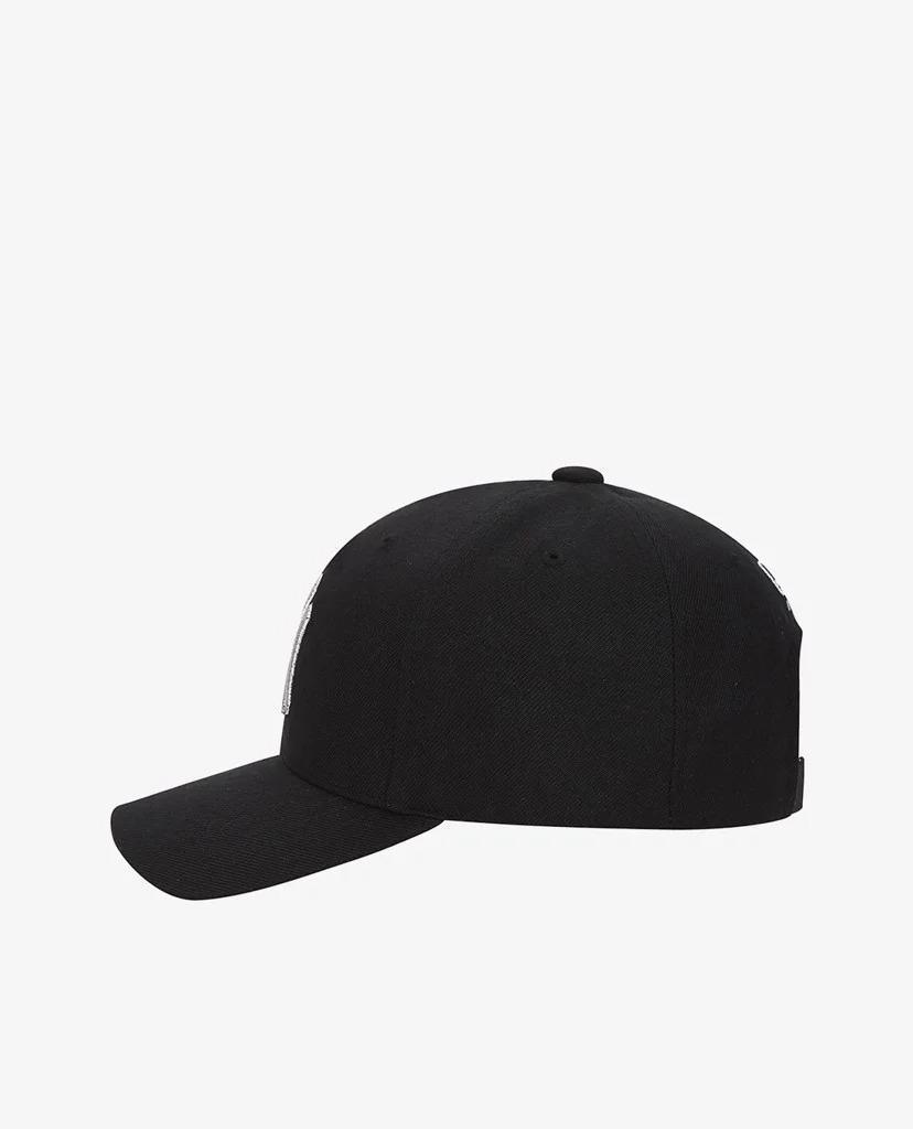 Giày thể thao, Balo thể thao, Nón thể thao, Thương hiệu giày nổi tiếng, Giày Adidas, Giày Nike, Balo Nike, Balo Adidas, Nón Nike, Nón Adidas